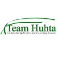 Team Huhta i Pite� jobbar fr�mst med kost, tr�ning och massage, men �r  ocks� behj�lplig med m�lfokusering och probleml�sning p� alla plan som internationellt certifierade META-NLP coacher och H�lsocoach.

